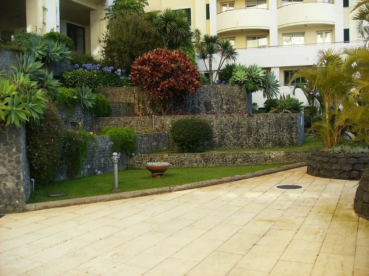 Oceanfront Apartment Funchal  0*, Funchal (Madeira) Portugal