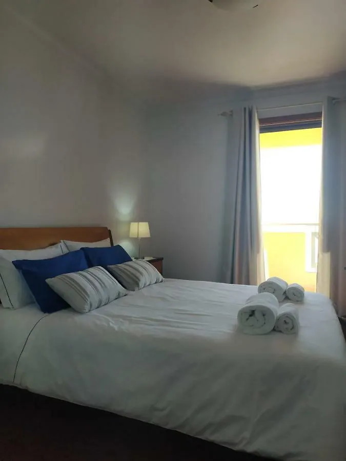 Oceanfront Apartment Funchal  0*, Funchal (Madeira)